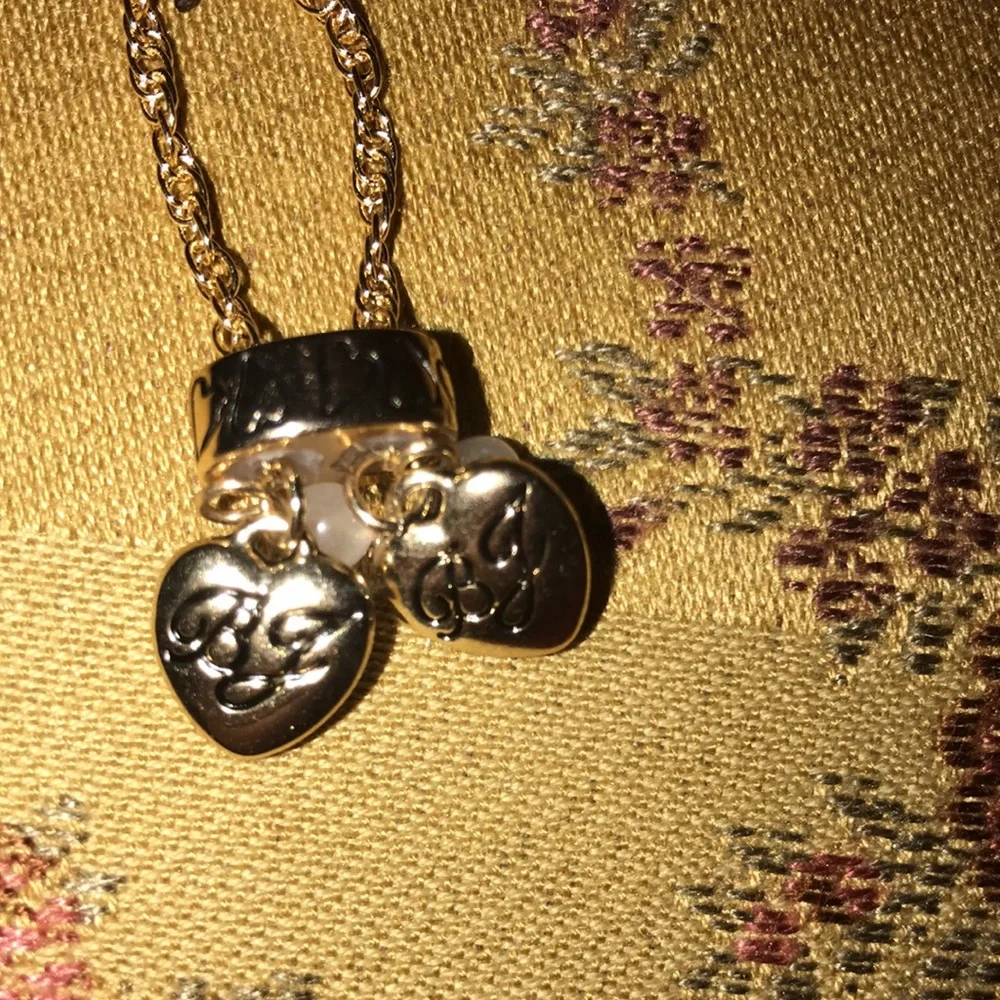 Betsey Johnson gummy bear necklace - Picture 8 of 15